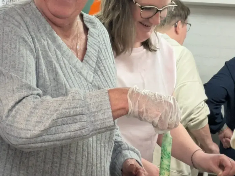 Workshop Kaarsen dippen en decoreren - 10 stuks bij Happy You Workshops in Apeldoorn
