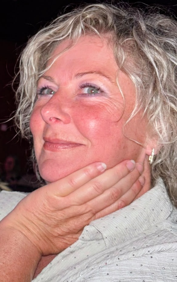 Olga van Baaren van Happy You Workshops in haar atelier in Apeldoorn